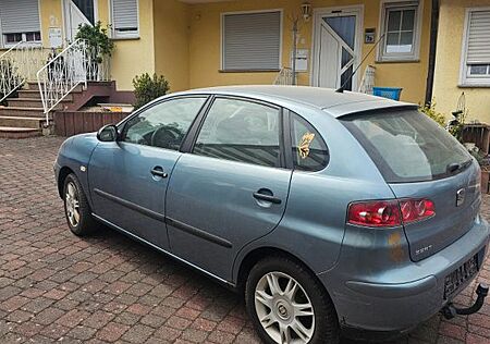 Seat Ibiza 1.4 16V 55kW Reference Reference