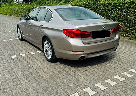 BMW 530i A -