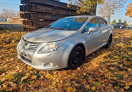 Toyota Avensis Sol