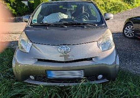 Toyota iQ 1,0-l-VVT-i -