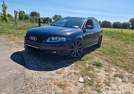 Audi A4 2.0 TDI 125kW (DPF) Avant S-Line Ausstattung