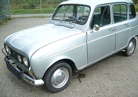 Renault R 4