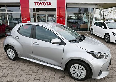 Toyota Yaris Comfort MT*KAMERA*ACC*DAB