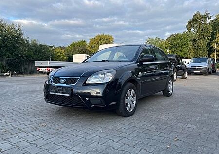 Kia Rio 1.4 Attract