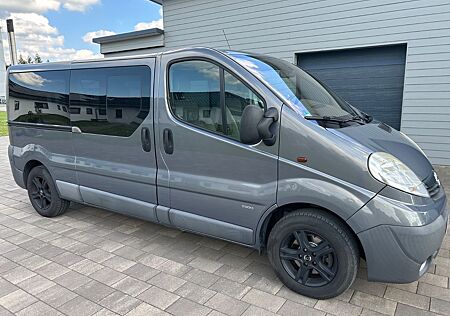 Opel Vivaro L2H1, 2 Schiebetüren, 5 Sitze
