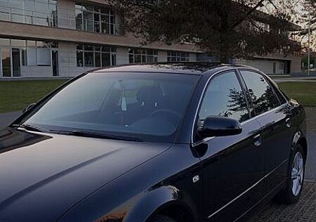 Audi A4 1.6 -