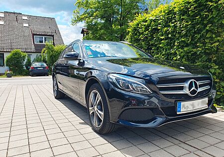 Mercedes-Benz C 200 4MATIC T AVANTGARDE Pano*NAVI*Leder