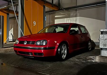 VW Golf Volkswagen 1.9TDI Edition mit KW V1, RH Felgen, Hella