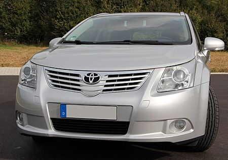 Toyota Avensis Combi 1.8 Automatik Multidrive