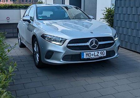 Mercedes-Benz A 200 | BJ 2020 | 163 PS | Automatik | TÜV neu