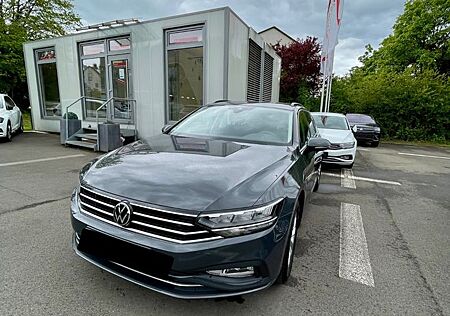 VW Passat Variant Volkswagen 2.0 TDI SCR DSG Business Vari...