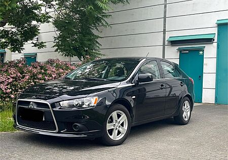 Mitsubishi Lancer schnittiger von meinem Opa