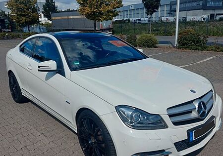 Mercedes-Benz C 180 BlueEFFICIENCY Coupé Edition 1 Edition 1