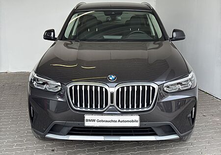 BMW X3 xDrive20iA NaviProf.LED.ParkAss.SHZ.Sportsz.