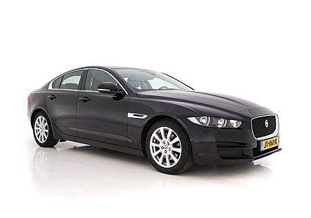 Jaguar XE 2.0 D Pure In-Control-Pack Aut. *FULL-LEATHER