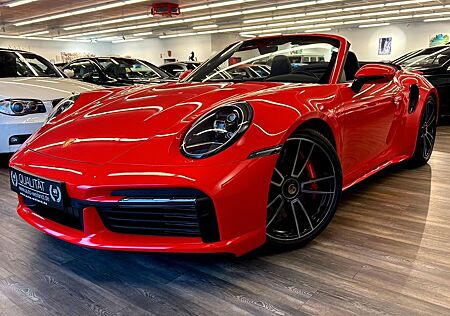 Porsche 992 Turbo Cabrio 1Hand Perf Ausst PASM Sportabg