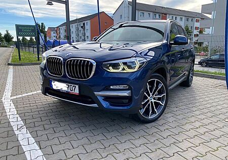 BMW X3 xDrive30d PANO*NAVI*STHZG*360°*HUD*