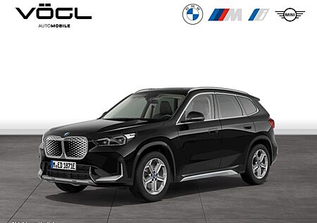 BMW iX1 eDrive20 xLine DAB LED Pano.Dach RFK Shz