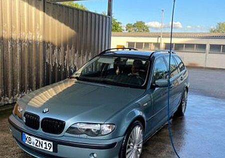 BMW 318i touring -