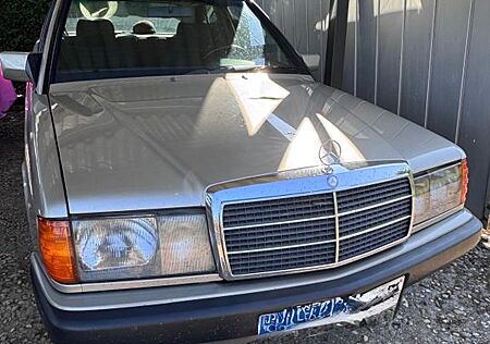 Mercedes-Benz 190