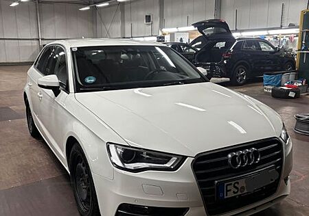 Audi A3 Sportback 2.0 TDI ACC Ambition