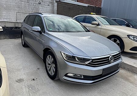 VW Passat Variant Volkswagen 2.0 TDI SCR Comfortline Variant