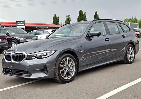 BMW 330 330eBaureihe 3 Touring.Sport Line.M-S-L.Virtual.