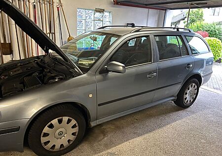 Skoda Octavia Combi 1.9 TDI 74kW Tour Tour