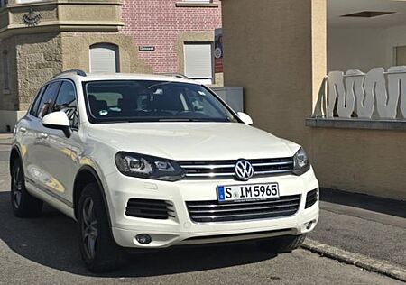 VW Touareg Volkswagen 3.0 V6 TDI Tiptronic BlueMotion Tech...