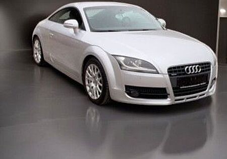 Audi TT Coupe/Roadster 2.0 TFSI Coupe quattro