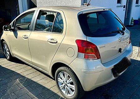 Toyota Yaris 1,33-l-Dual-VVT-i Cool Cool