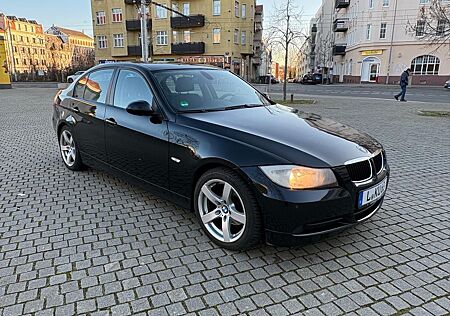 BMW 320i - tüv neu