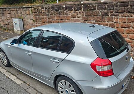 BMW 120i -