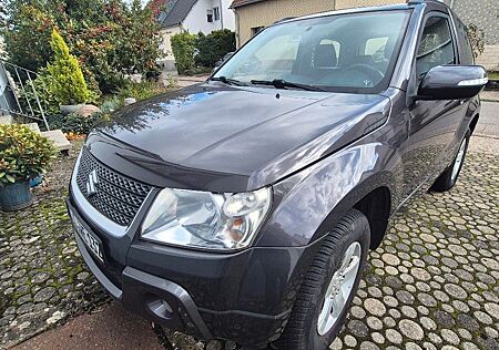 Suzuki Grand Vitara 2.4 Benzin 166 PS Allrad/SHZ