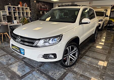 VW Tiguan Volkswagen Track & Style 4Motion*Panorama*Navi*Xenon