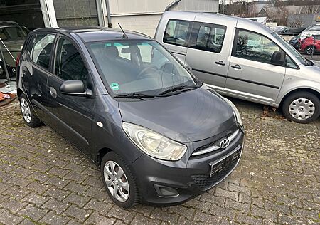 Hyundai i10 1.Hand ,Original 12600KM! Klima