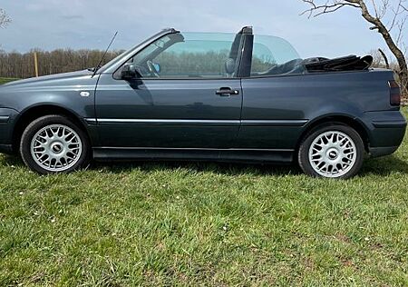 VW Golf Volkswagen 2.0 Highline Cabriolet Highline