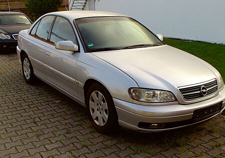 Opel Omega 2.2 Elegance