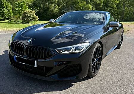 BMW M850i xDrive Coupé - GARANTIE vorhanden