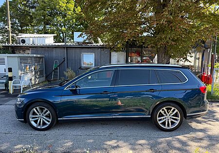 VW Passat Variant Volkswagen Elegance*Matrix*Led*Navi*Head Up