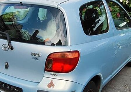 Toyota Yaris 1.3 Sol sol