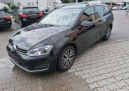 VW Golf Volkswagen VII Variant Allstar Navi Sitzheizung PDC