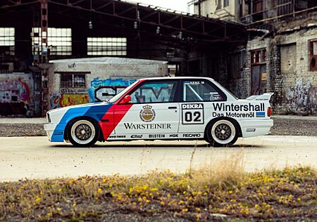 BMW 330 E30 Warsteiner livery (M54B30)