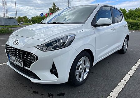 Hyundai i10 1.0 YES! Automatik,Kamera,Navi,Scheckheft