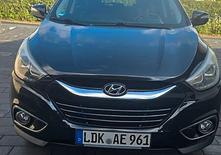 Hyundai ix35 2.0 CRDi 100kW Black&Steel Edition 4WD ...