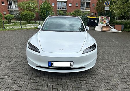 Tesla Model 3 Highland SR + S3XY Buttons