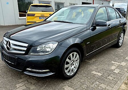 Mercedes-Benz C 180 Lim. Klima Navi Sitzheiz.Teilleder AHK