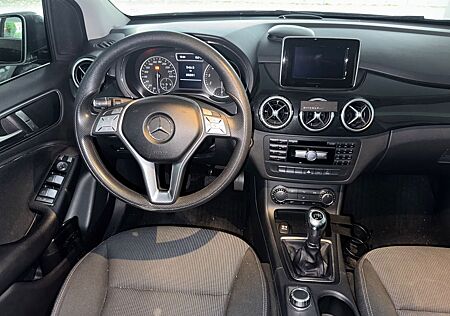 Mercedes-Benz B 180 BlueEFFICIENCY -