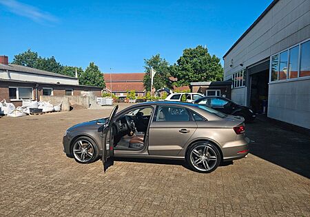 Audi A3 2.0 TDI S tronic Attraction *Limousine*