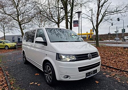 VW T5 Transporter Volkswagen Bus Multivan Highline Scheckheft